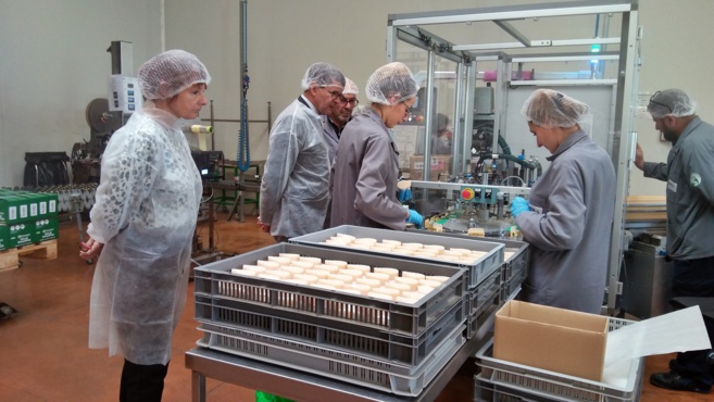 savonnerie de Haute-Provence : l'accueil du préfet Chappuis savonnerie de Haute-Provence : l'accueil du préfet Chappuis