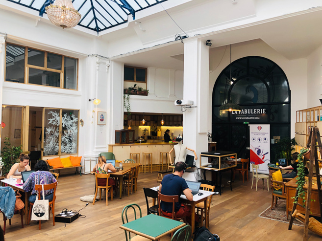 la fabulerie dans l'ancien hotel Astoria la fabulerie dans l'ancien hotel Astoria