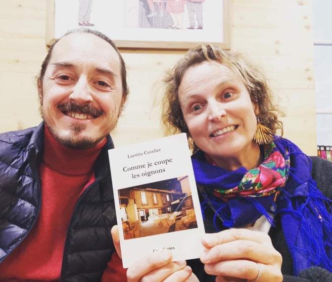 Comme je coupe les oignons : le nouveau recueil de laetitia Cuvelier Comme je coupe les oignons : le nouveau recueil de laetitia Cuvelier