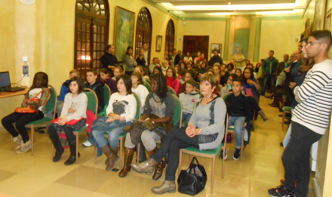 Le nouveau conseil municipal jeunes est en ordre de marche Le nouveau conseil municipal jeunes est en ordre de marche