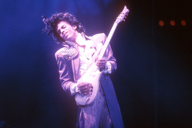 Purple Rain : les 30 ans d’un album de légende. Fan parmi les fans, Hervé Roland évoque Prince ! Purple Rain : les 30 ans d’un album de légende. Fan parmi les fans, Hervé Roland évoque Prince !
