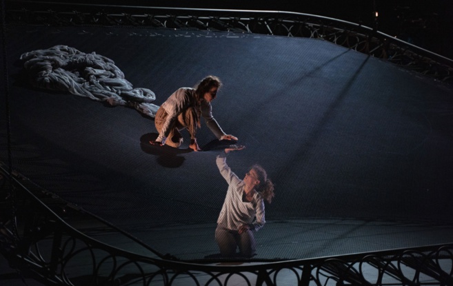 Entre deux mondes Entre deux mondes