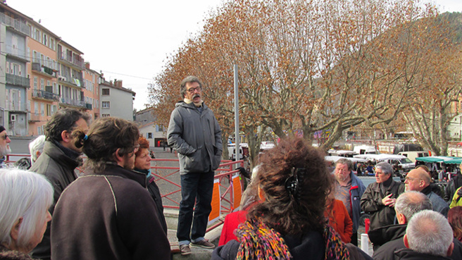Rassemblement de protestation à Digne mercredi 10 décembre sur le marché. Rassemblement de protestation à Digne mercredi 10 décembre sur le marché.