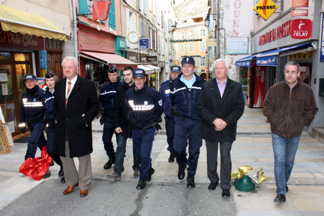 La surveillance des commerces sisteronais s’amplifie pour la période de Noël ! La surveillance des commerces sisteronais s’amplifie pour la période de Noël !