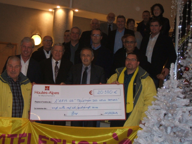 Hautes-Alpes : les vieux papiers rapportent 20.000 € pour le Téléthon. Hautes-Alpes : les vieux papiers rapportent 20.000 € pour le Téléthon.