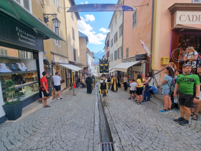 l'envers du décor de la célèbre fête médièvale Briançonnaise l'envers du décor de la célèbre fête médièvale Briançonnaise