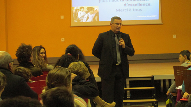 Un projet innovant au Collège Gassendi : le numérique est au service des élèves… Un projet innovant au Collège Gassendi : le numérique est au service des élèves…