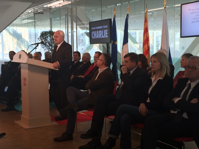 Le Président Vauzelle présente ses vœux à la presse régionale Le Président Vauzelle présente ses vœux à la presse régionale