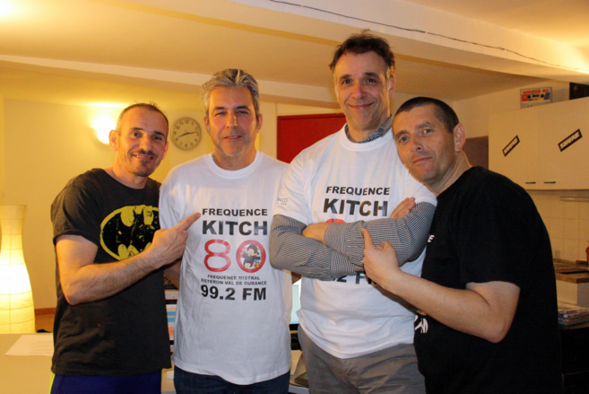 Fréquence Kitch - Tous les lundis de 20h30 à 22h00 ! Fréquence Kitch - Tous les lundis de 20h30 à 22h00 !