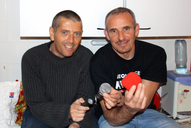 Fréquence Kitch - Tous les lundis de 20h30 à 22h00 ! Fréquence Kitch - Tous les lundis de 20h30 à 22h00 !