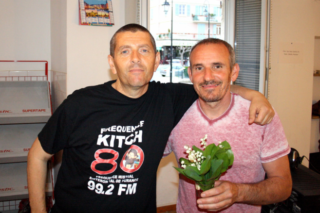 Fréquence Kitch - Tous les lundis de 20h30 à 22h00 ! Fréquence Kitch - Tous les lundis de 20h30 à 22h00 !