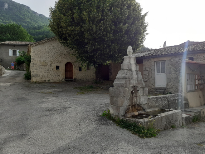 Fête Votive à Chateau-Neuf-Miravail-Lange Fête Votive à Chateau-Neuf-Miravail-Lange