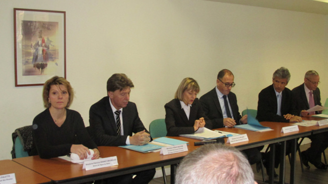 Le choix de la desserte pour Digne. Le choix de la desserte pour Digne.