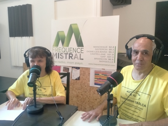 Micro Ouvert#10- Jouer ensemble pour dépasser nos différences Micro Ouvert#10- Jouer ensemble pour dépasser nos différences