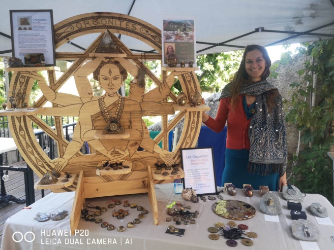 Portrait d'artiste : Pauline Codron - ArtGanik La Griffe du Dragon Portrait d'artiste : Pauline Codron - ArtGanik La Griffe du Dragon