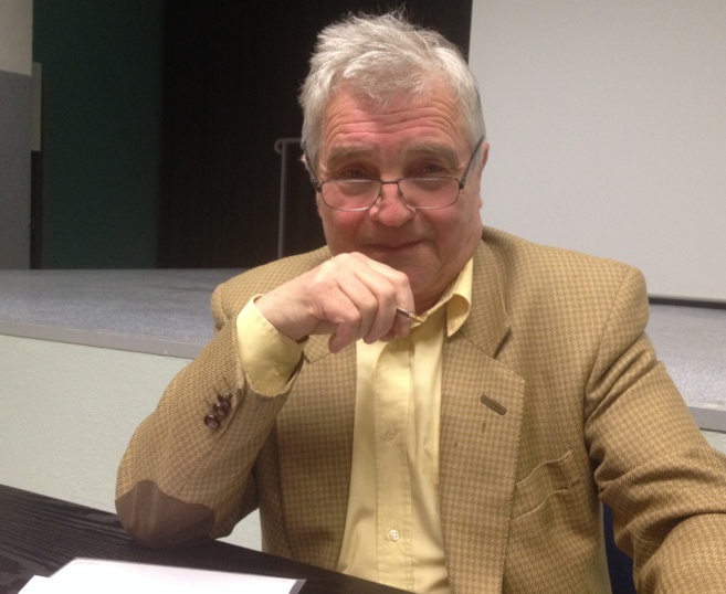 Alternative aux pesticides : Draguignan accueillait le Pr Belpomme, cancérologue. Alternative aux pesticides : Draguignan accueillait le Pr Belpomme, cancérologue.