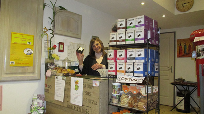 Située à Digne, la Torréfaction veut aussi devenir un lieu de rencontres. Située à Digne, la Torréfaction veut aussi devenir un lieu de rencontres.