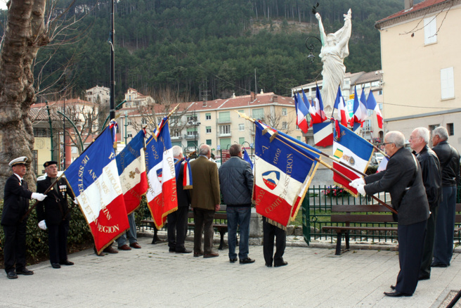 Le 53ème anniversaire du Cessez-le-feu de la guerre d’Algérie a été célébré à Sisteron ! Le 53ème anniversaire du Cessez-le-feu de la guerre d’Algérie a été célébré à Sisteron !