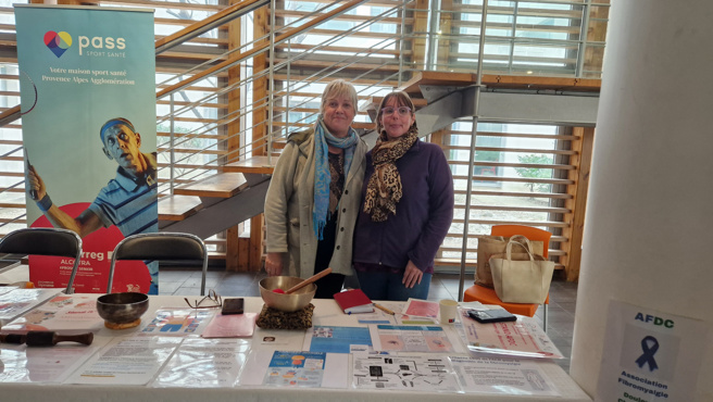 La Présidente et la vice-Présidente de l'AFDC La Présidente et la vice-Présidente de l'AFDC