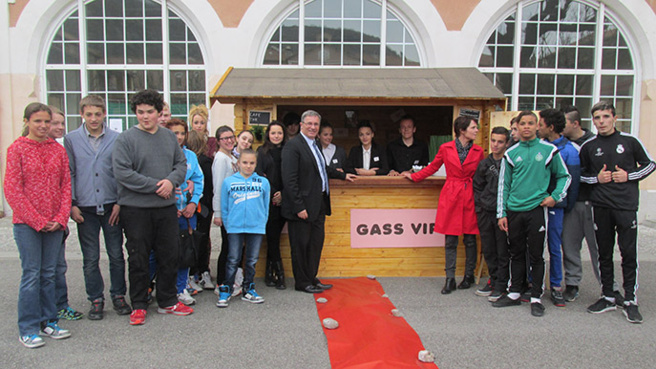 Un chalet construit par des élèves de Segpa inauguré à Digne au collège Gassendi Un chalet construit par des élèves de Segpa inauguré à Digne au collège Gassendi