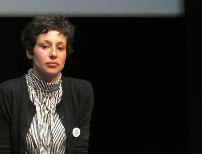 Raphaël Neal, un photographe filme la violence et l’adolescence. Raphaël Neal, un photographe filme la violence et l’adolescence.