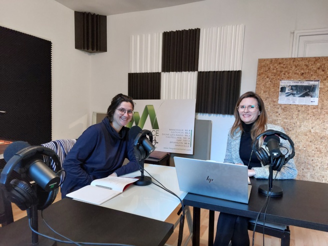 Gai-rire, les clowns en milieu hospitalier Gai-rire, les clowns en milieu hospitalier