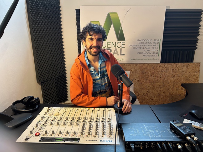 Yassine Smali - chronique humoristique n°12 Yassine Smali - chronique humoristique n°12