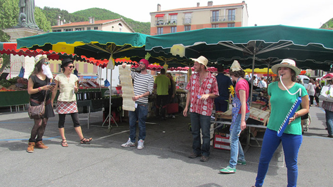 Cité Solidaire et soleil dans les jardins en fête à Digne Cité Solidaire et soleil dans les jardins en fête à Digne