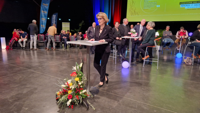 "La douceur est Irrésistible !" : Patricia-Granet lors des voeux pour 2024. "La douceur est Irrésistible !" : Patricia-Granet lors des voeux pour 2024.