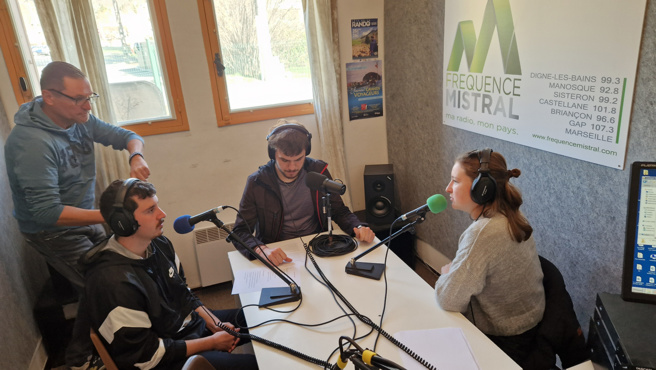 de gauche à droite Vincent, Frédéric Pellegrini, Piel et Marisa Kammer de gauche à droite Vincent, Frédéric Pellegrini, Piel et Marisa Kammer