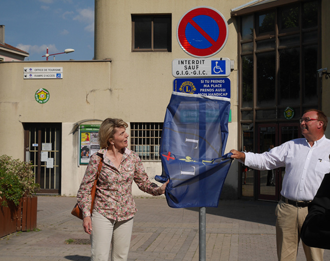 Si tu prends ma place, prends aussi mon handicap Si tu prends ma place, prends aussi mon handicap