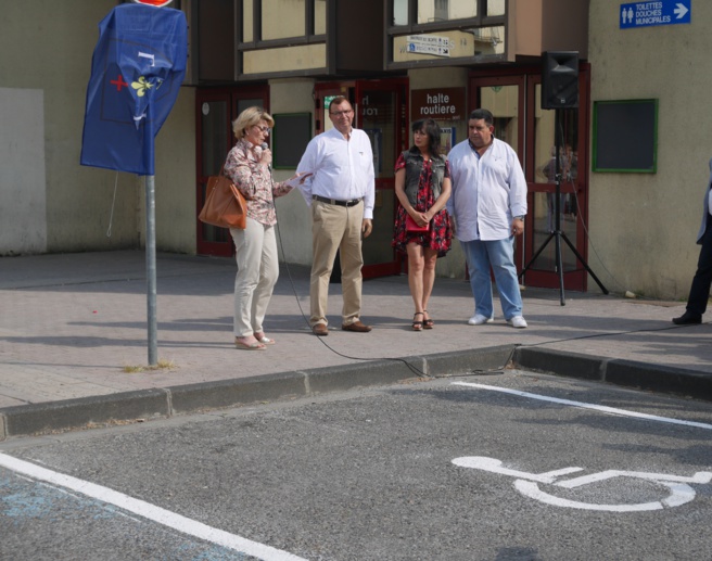 Si tu prends ma place, prends aussi mon handicap Si tu prends ma place, prends aussi mon handicap