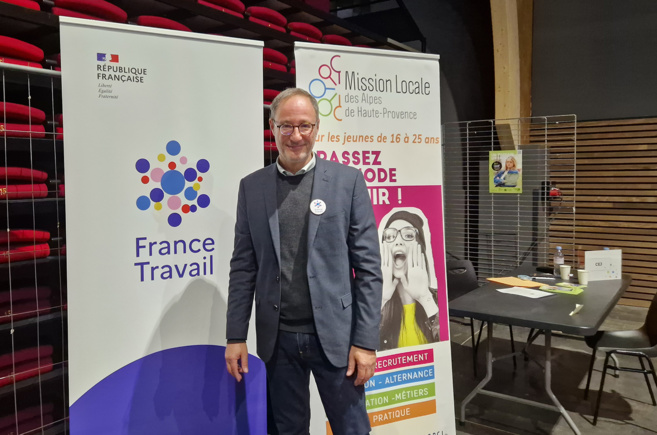 Environ 800 visiteurs pour ce 2ème Forum Dign'Emploi à Digne les bains. Environ 800 visiteurs pour ce 2ème Forum Dign'Emploi à Digne les bains.