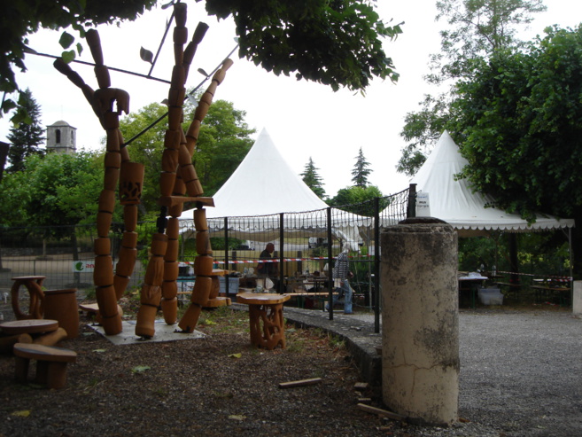 Deuxième édition de "L'Art et la Matière" : cinquante artistes et artisans d'art réunis à Aiguines Deuxième édition de "L'Art et la Matière" : cinquante artistes et artisans d'art réunis à Aiguines