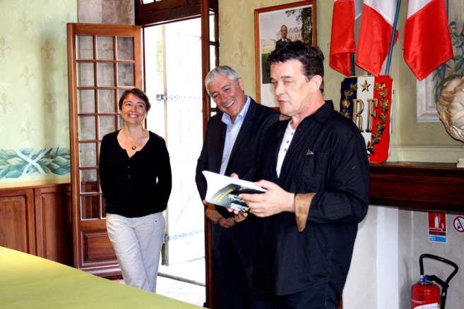 Scène de crime à la mairie de Château-Arnoux ! Scène de crime à la mairie de Château-Arnoux !