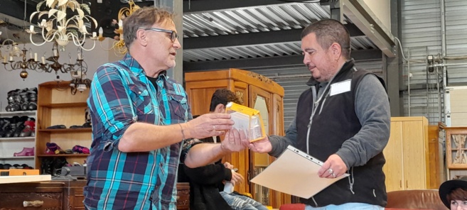 REMISE DE DIPLOME du CQP à La Ressourcerie de Haute Provence Sainte-Tulle-Forcalquier-Châteaux-Arnoux REMISE DE DIPLOME du CQP à La Ressourcerie de Haute Provence Sainte-Tulle-Forcalquier-Châteaux-Arnoux