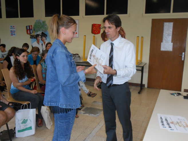 Le Mont d’Or à Manosque récompensé pour « Mon collège en Luberon » Le Mont d’Or à Manosque récompensé pour « Mon collège en Luberon »