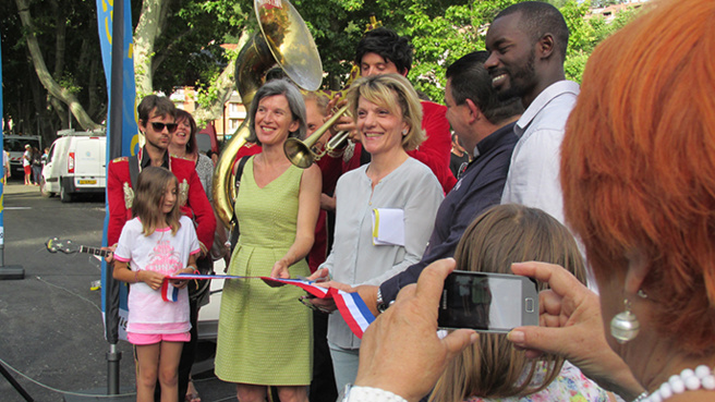 La place du Général de Gaulle inaugurée en musique La place du Général de Gaulle inaugurée en musique