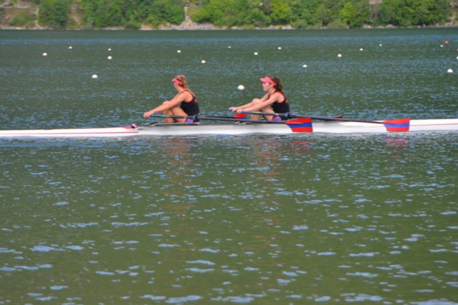 Dynamisme et solidarité à bord de l'Aviron Club de Manosque Dynamisme et solidarité à bord de l'Aviron Club de Manosque