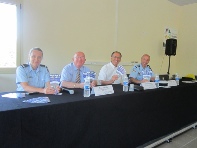 Opération prévention et communication de la Gendarmerie aux pays des lavandes Opération prévention et communication de la Gendarmerie aux pays des lavandes