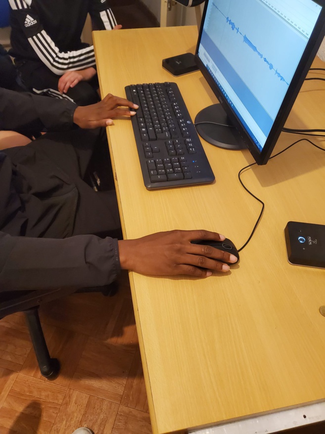 Emission du Collège Jean Giono de Manosque sur le thème de l'engagement Emission du Collège Jean Giono de Manosque sur le thème de l'engagement