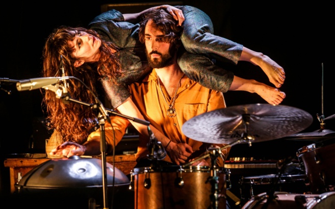 Au Mauvais Endroit au Mauvais Moment Au Mauvais Endroit au Mauvais Moment