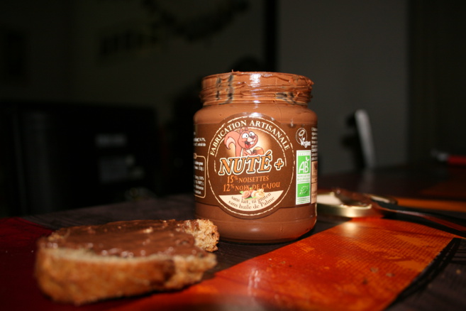 Nutella contre Nuté+, le pot de Fer (rero) contre le pot de Nut (et plus ) Nutella contre Nuté+, le pot de Fer (rero) contre le pot de Nut (et plus )