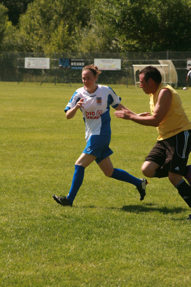 Même sur le terrain le coach Romain Moroso encourage !@myjojo Même sur le terrain le coach Romain Moroso encourage !@myjojo