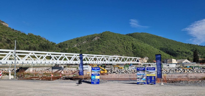 La construction du pont des arches avance bien ! La construction du pont des arches avance bien !