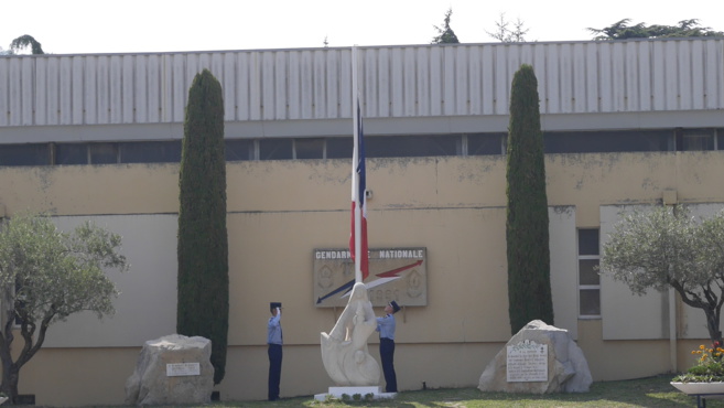 Dernière prise d’armes à Digne-les-Bains pour le Colonel Christophe Brochier Dernière prise d’armes à Digne-les-Bains pour le Colonel Christophe Brochier