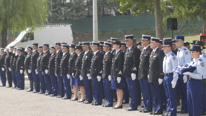 Dernière prise d’armes à Digne-les-Bains pour le Colonel Christophe Brochier Dernière prise d’armes à Digne-les-Bains pour le Colonel Christophe Brochier