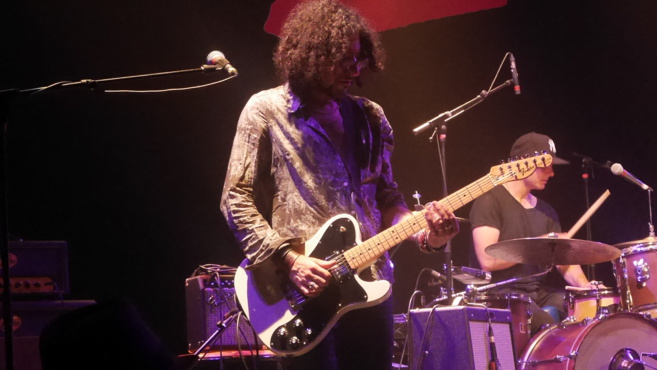 Ej@mslive a fêté la guitare et les cordes… Ej@mslive a fêté la guitare et les cordes…