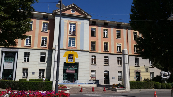 A Digne-les-Bains, Tout est prêt pour l'accueil du Tour de France. A Digne-les-Bains, Tout est prêt pour l'accueil du Tour de France.