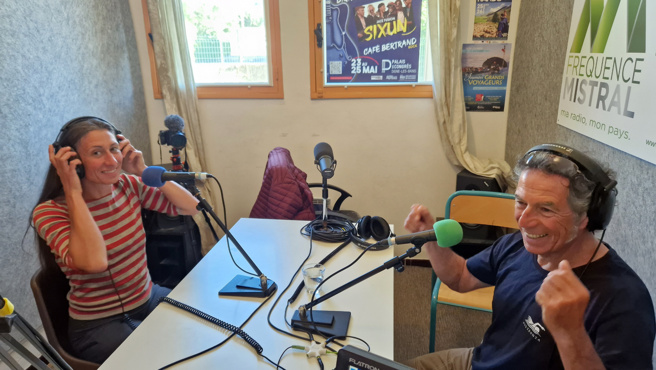 Posidonia : une nouvelle aventure des Marcheurs de la Terre. Posidonia : une nouvelle aventure des Marcheurs de la Terre.